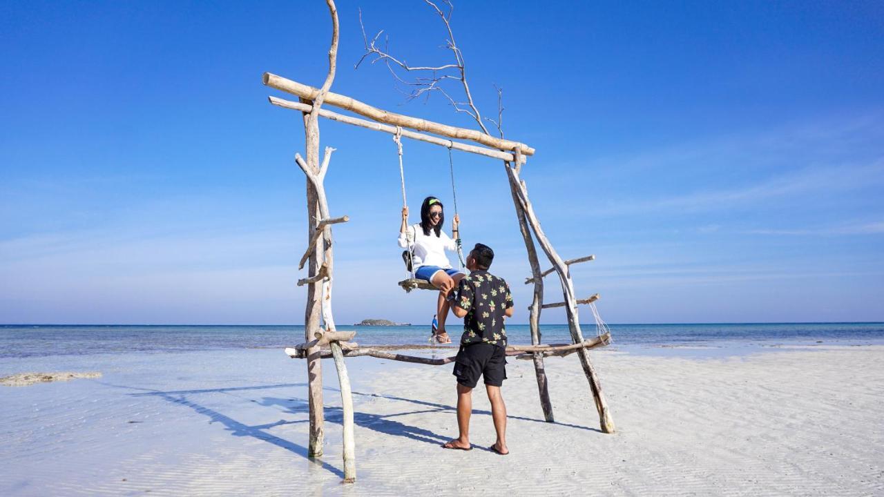 Asta Homestay Karimunjawa Eksteriør bilde